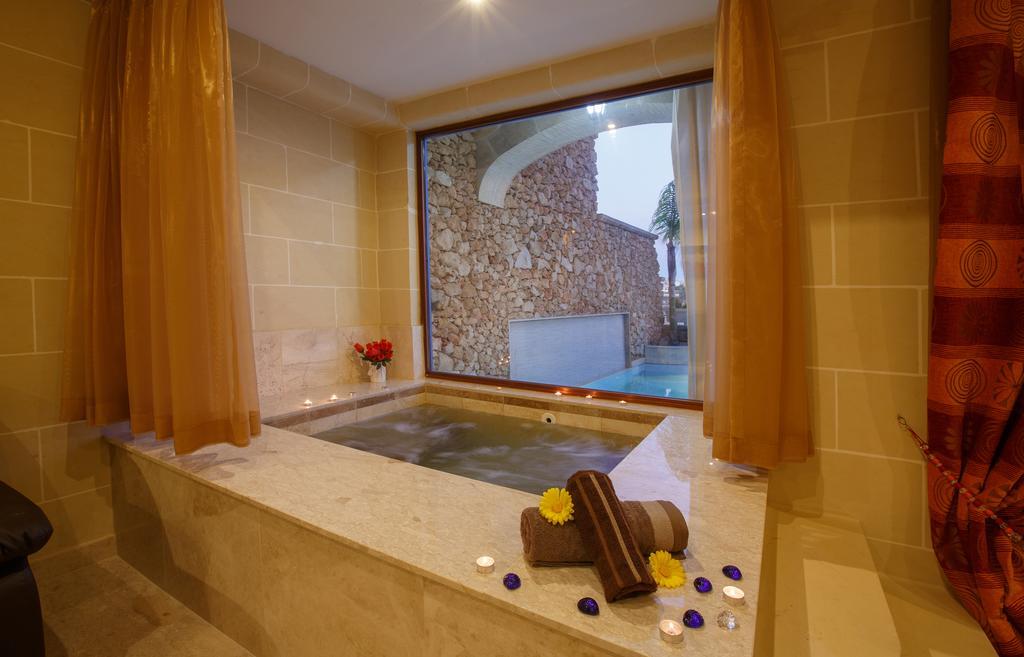 Villa Carini Għarb