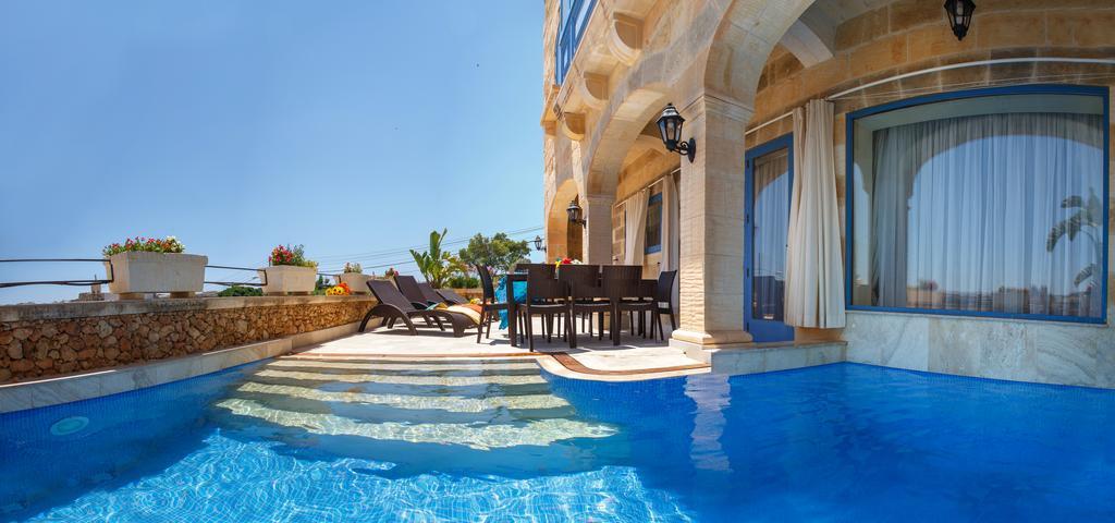 Carini Villa