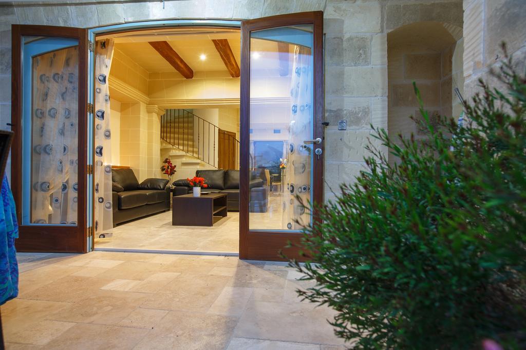 Carini Villa Għarb